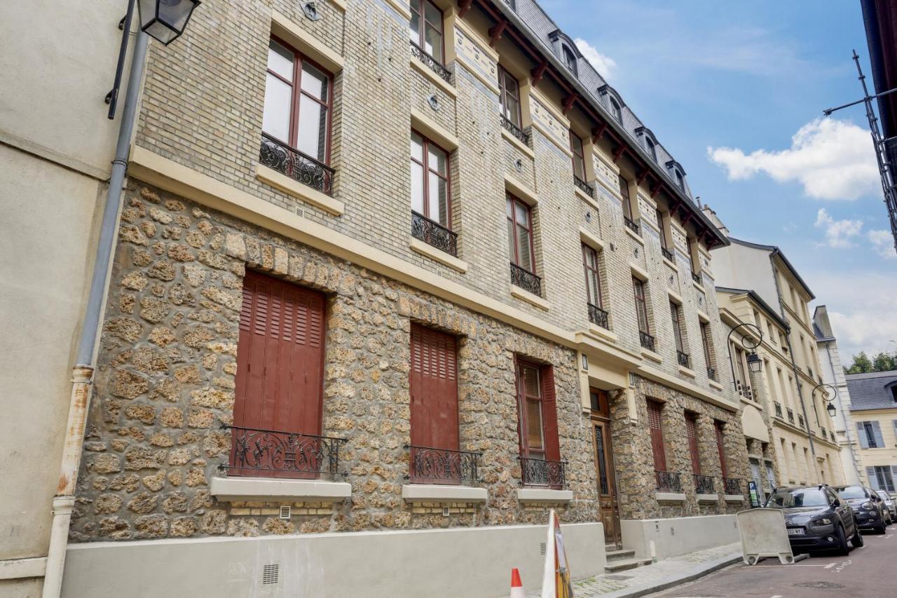 Apartament Le Mousquetaire Wersal Zewnętrze zdjęcie